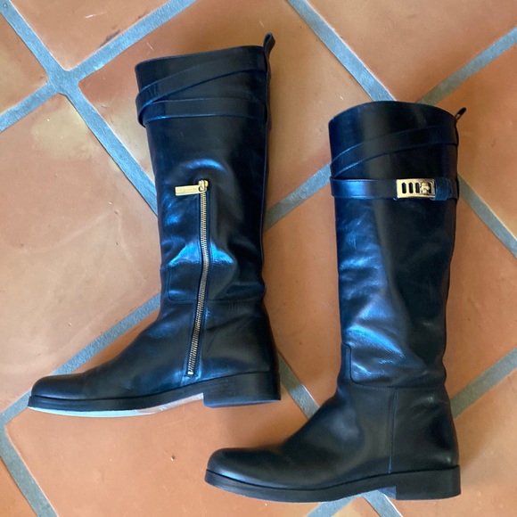 Michael Kors Runway Boots - Picture 2 of 9